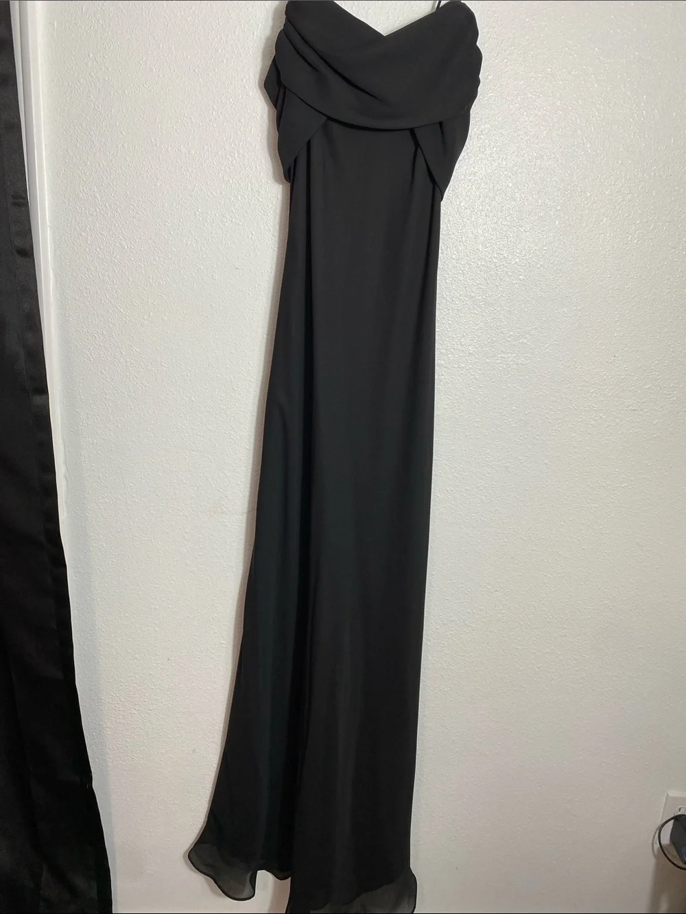 Betsy & Adam sleek black